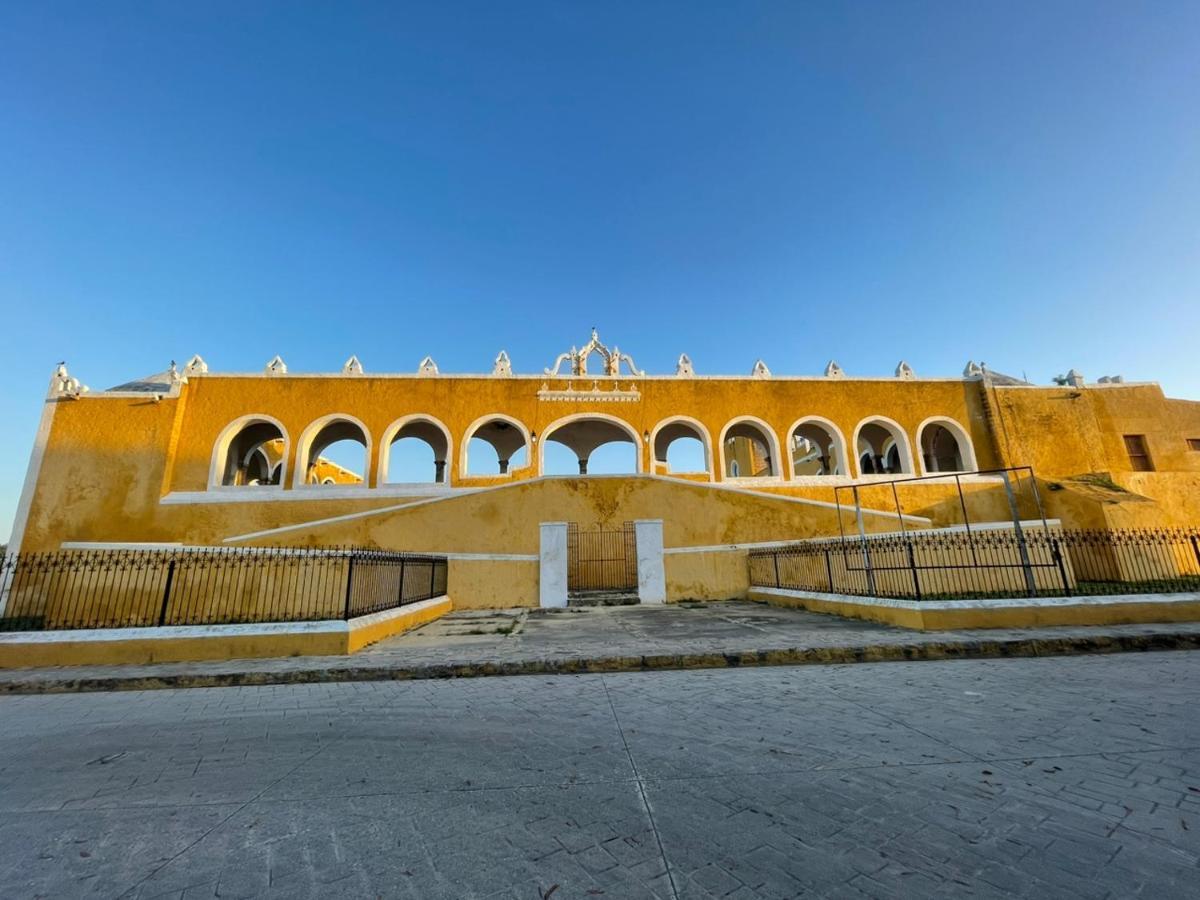 Bed and Breakfast Buenosdias Izamal Esterno foto