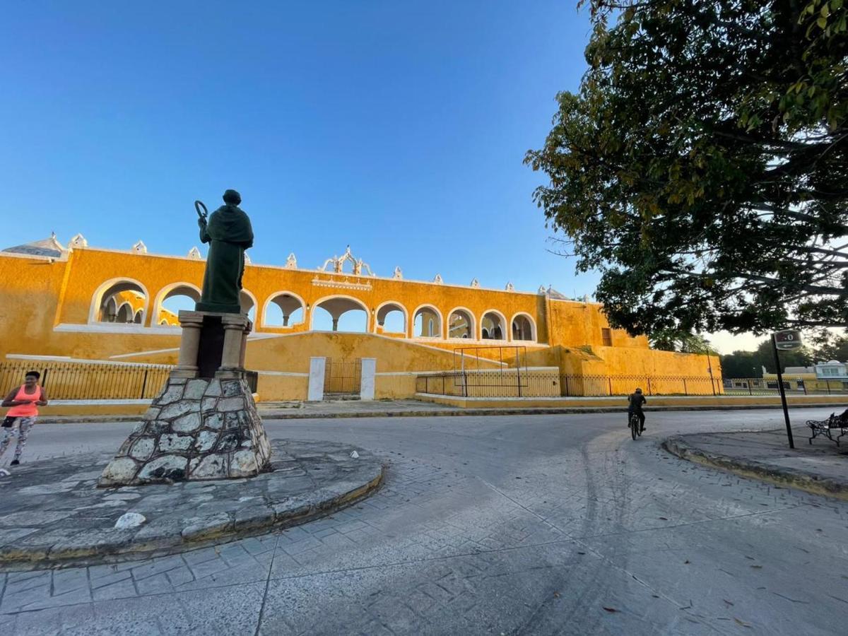 Bed and Breakfast Buenosdias Izamal Esterno foto