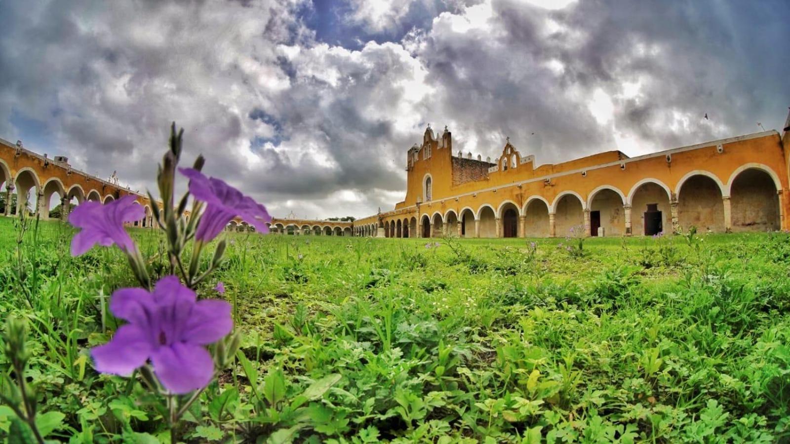 Bed and Breakfast Buenosdias Izamal Esterno foto